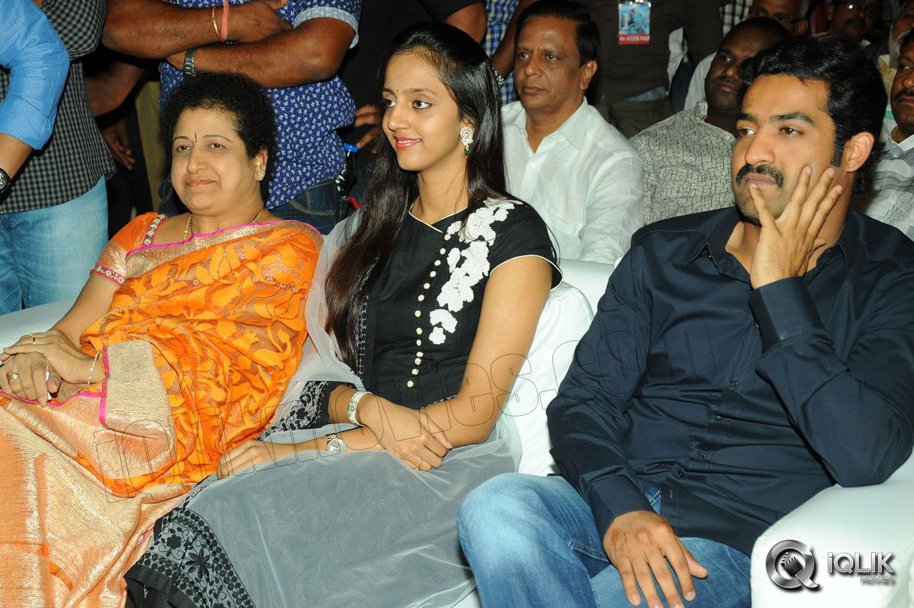 Celebrities-With-Mothers-Exclusive-Photos